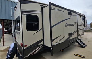 2016 Prime Time RV Crusader 315RST