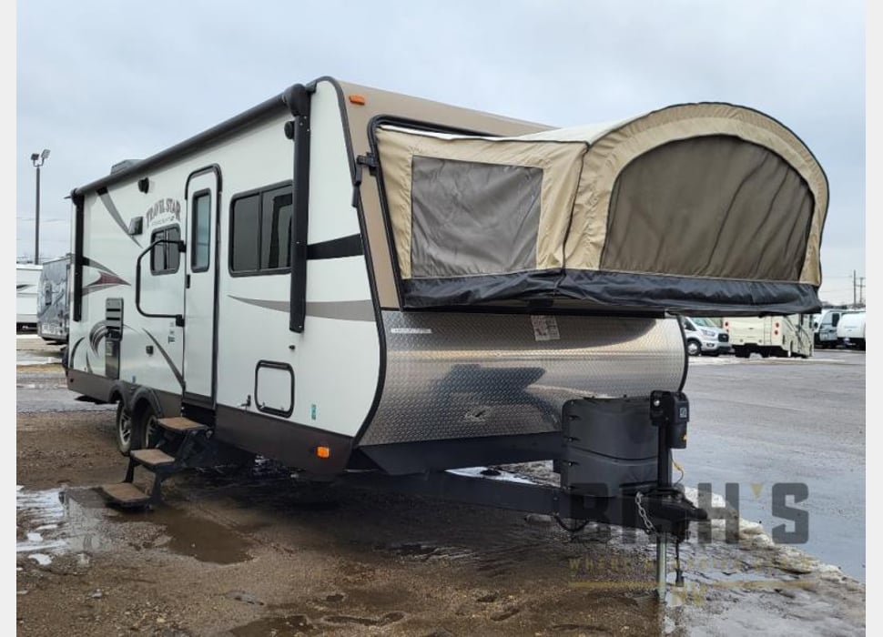 Pop-up Camper rentals in Newaygo