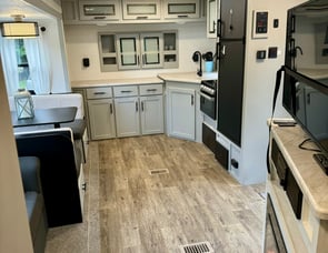 Forest River RV Vibe 27VB