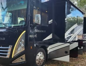 Thor Motor Coach Miramar 34.6