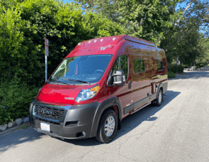 Winnebago Solis 59P