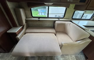Fleetwood Bounder Classic 34M