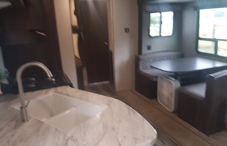 Main Area/ Kitchen Sink