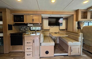 2018 Thor Motor Coach ACE 30.2