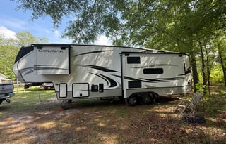 Cougar Cove 5th Wheel - No Pets Allowed