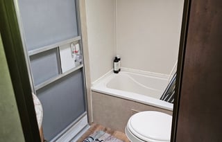 RV - 6 Miles to Bethel Woods set up on sheep farm