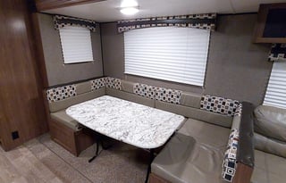 Fireside RV's Heartland Prowler Lynx 31LX LMI1164