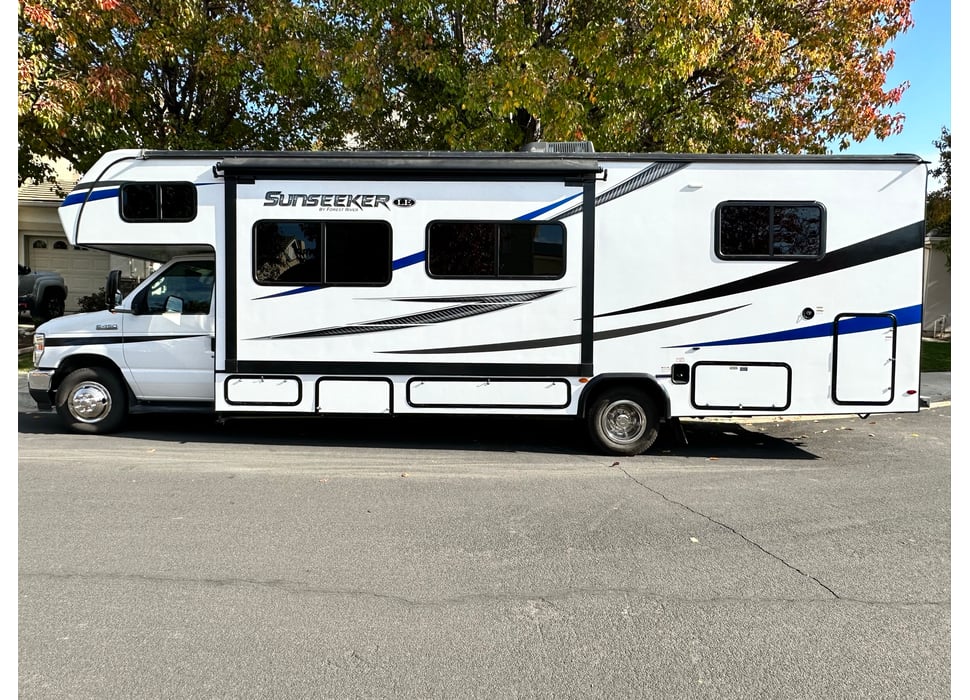 Class C Motor Home rentals in DANVILLE
