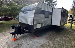 Escape to Adventure in Our Spacious Camper!