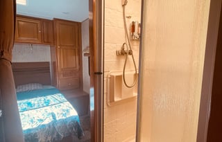 Flor the Wanderer: 2018 Coachmen RV Leprechaun