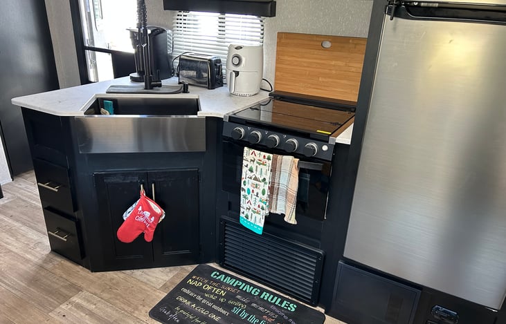 Kuerig, toaster and air fryer