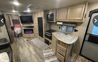2021 Catalina Legacy Edition Floorplan: 263BHSCK