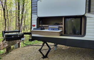 Serenity Haven Coleman Lantern 244BH