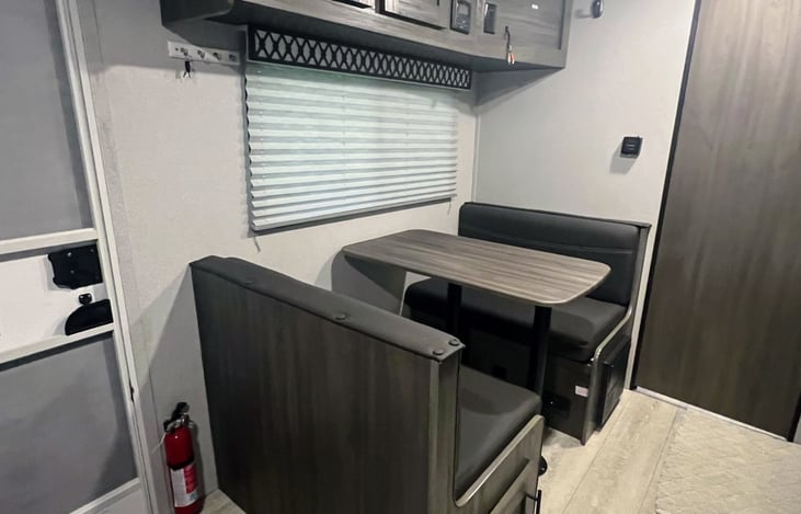 Dinette that will also convert into additional bed