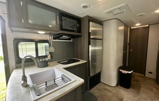 2021 Dutchmen RV Kodiak SE 28SBH