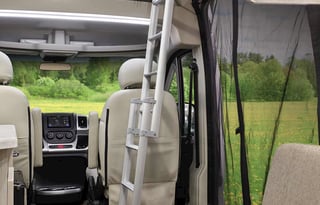 2022 Thor Motor Coach Rize18t Named Phil