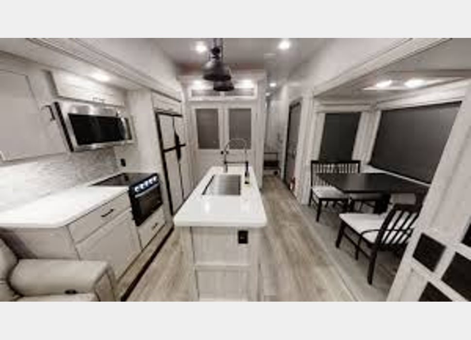 Fifth Wheel rentals in Maidsville