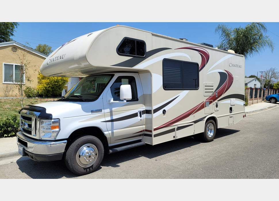 Class C Motor Home rentals in Thousand Oaks