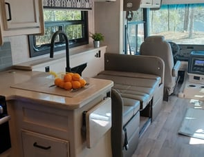 Entegra Coach Vision 27A