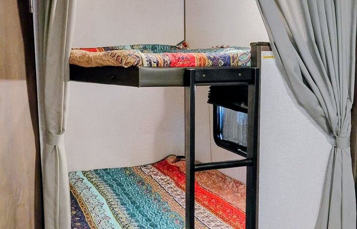 FULL SIZED BUNK BEDS