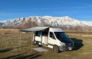 How Fam Sprinter Van - Seats/Sleeps 4