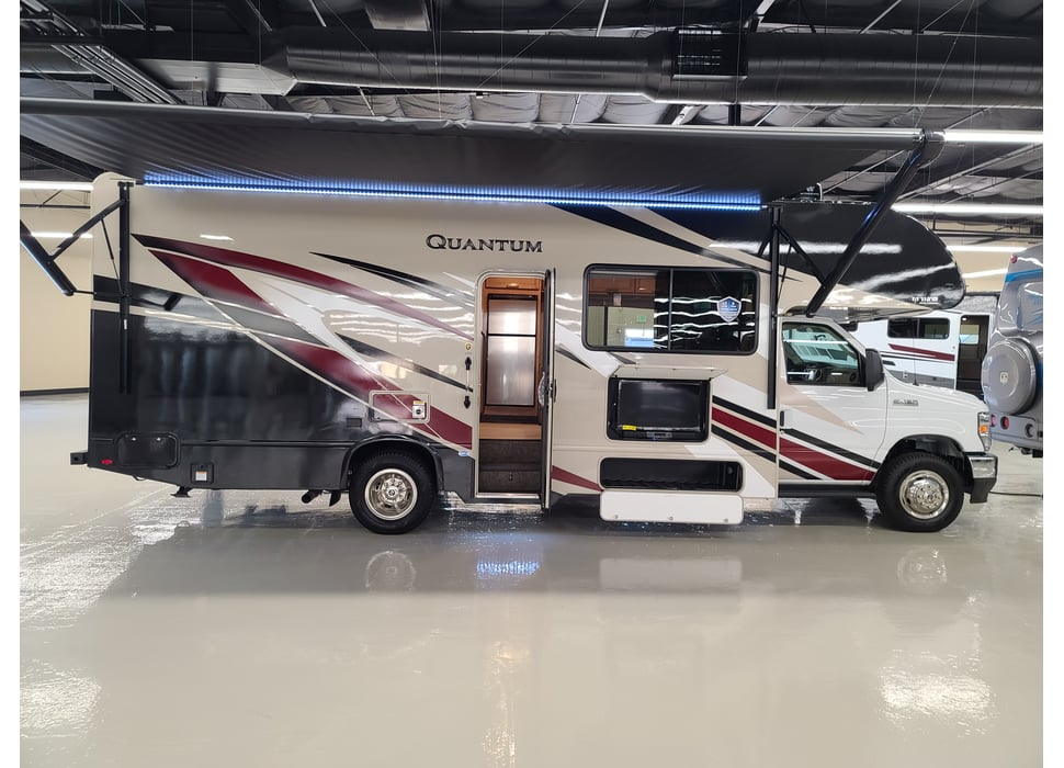 Class C Motor Home rentals in Las Vegas