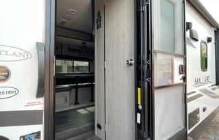 2021 Heartland Mallard 251BH