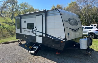 Kimmy’s Adventure Haven – Your Stylish Gateway!