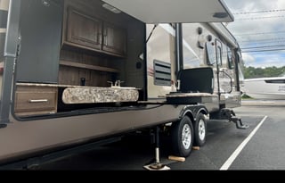 2015 Keystone RV Cougar 330RBK