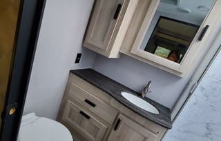 Fully Stocked with all the amenities!