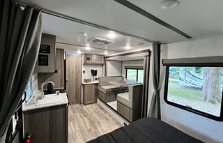 2024 Gulf Stream RV Streamlite SVT 21QBD