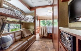 Kid Approved RV: Sleeps 11 w/ Bunkhouse