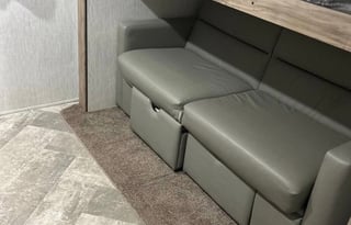 Happy Campers RV Rental/ Private WIFI