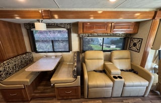 2018 Coachmen Forest River SLMO1644