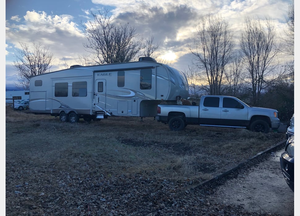 Fifth Wheel rentals in Kennewick