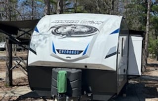 2021 Alpha Wolf 26RL-L DELIVERY ONLY!!!Glamping!!!