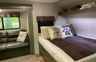 2020 Dutchmen RV Coleman Lantern LT Series 18FQ