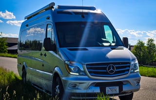 Roadtrek XL Adventerous Mercedes Sprinter