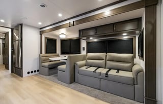 Brand New Dynamax DX3! luxury on wheels