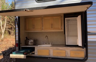 "D and R's Home Away From Home RV Rental"