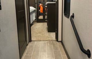 Dutchmen Atlas Fifth Wheel