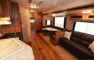 2015 Coachmen RV Catalina 323BHDS
