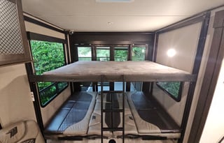 2022 Grand Design Momentum G-Class 30G