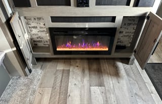 Family fun Camper with game room!!