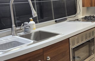 2019 Winnebago Navion 24D