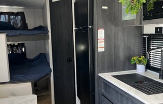 2022 Forest River RV Ozark 1650BHK