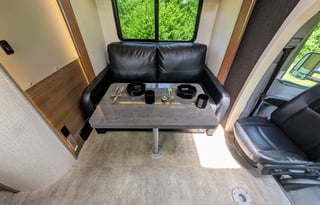 Itasca Navion | Classy Mercedes RV with 2 slides