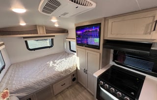 2023 Rockwood Geo Pro G19FBS Sleeps 4 Queen Bed!