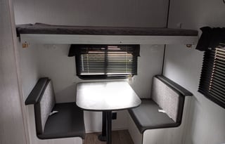 '21 Trailrunner 30RBK Family Friendly Vacay Unit