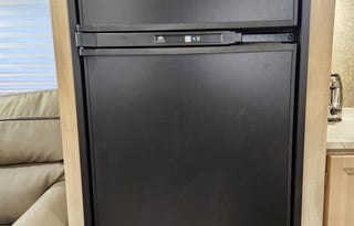 Poconos Romance: Luxury RV Delivered